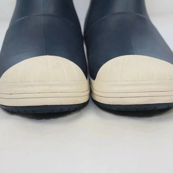 Crocs Boots Kids - Picture 2 of 9